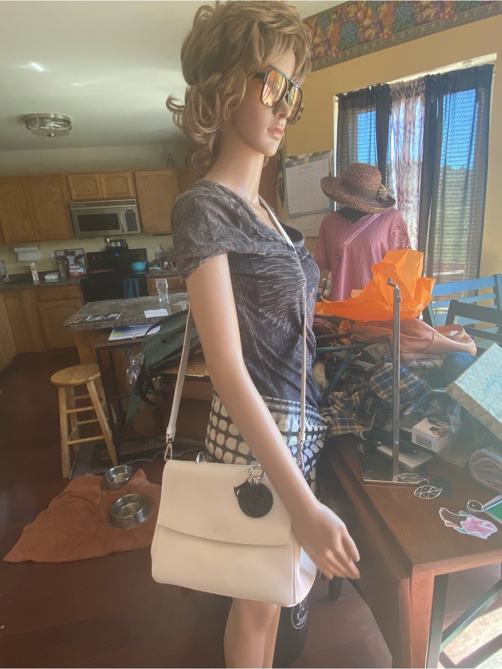 💕  DIOR white and Black Be Dior